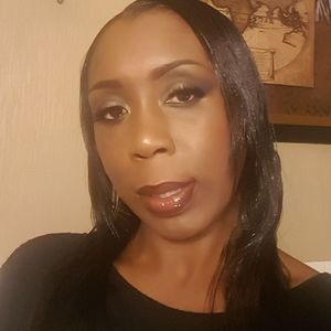 Meet your Posher, Lynette